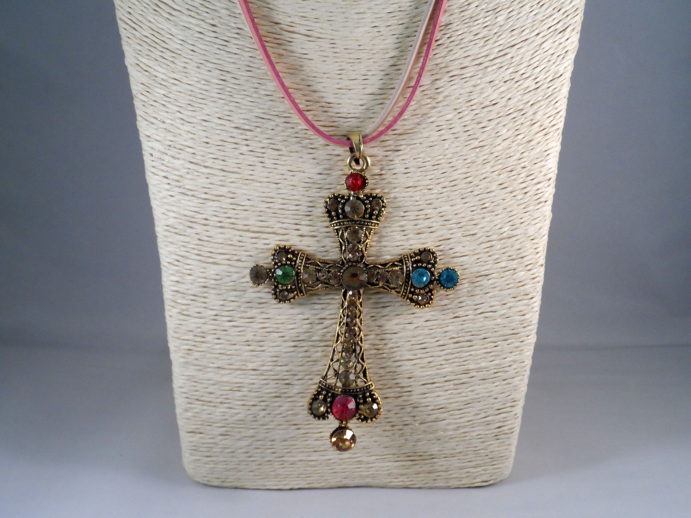 Colar de Crucifixo